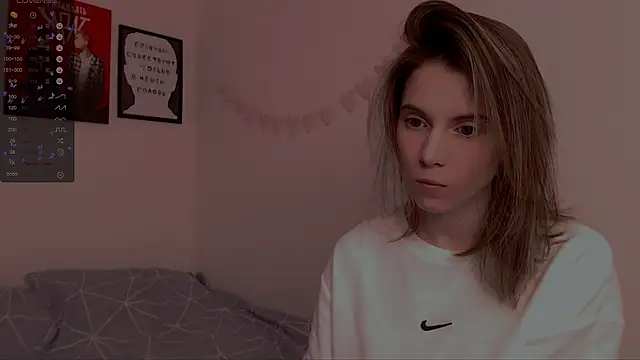 Snapshot of _ni_kiss chatting on 02/07/25, 02:08 ni kiss online show from 02/07/25, 02:08