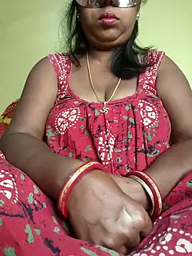 Snapshot of tinabhabhi chatting on 09/09/25, 06:28 tinabhabhi online show from 09/09/25, 06:28