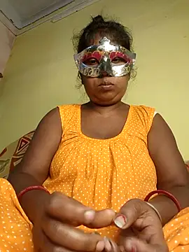 Snapshot of tinabhabhi chatting on 06/15/26, 10:26 tinabhabhi online show from 06/15/26, 10:26