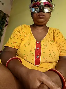 Snapshot of tinabhabhi chatting on 07/19/26, 10:12 tinabhabhi online show from 07/19/26, 10:12