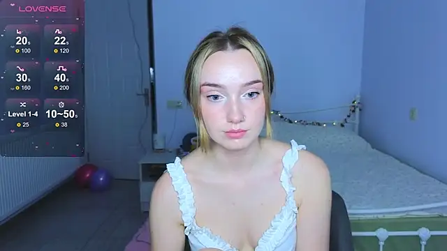 Wild Sophie  online show from 12/04/25, 02:16