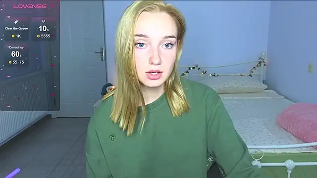 Wild Sophie  online show from 10/01/25, 05:28