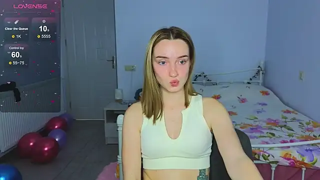 Wild Sophie  online show from 11/27/25, 03:56