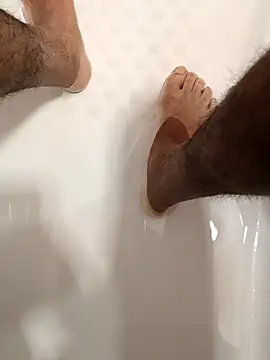 Snapshot of SensualG300 chatting on 02/18/26, 02:31 SensualG300 online show from 02/18/26, 02:31