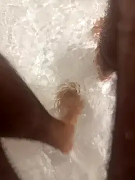 Snapshot of SensualG300 chatting on 11/16/25, 06:07 SensualG300 online show from 11/16/25, 06:07