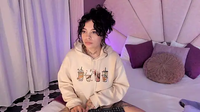 KatherineGomez online show from 04/15/26, 03:12