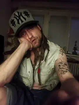 Ozomitro online show from 04/02/26, 04:08