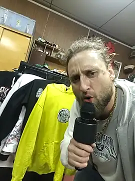 Ozomitro online show from 10/06/25, 07:47