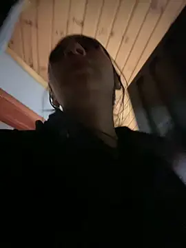 Hilary pinkk online show from 12/19/25, 02:26