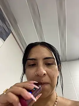 Hilary pinkk online show from 11/05/25, 07:39