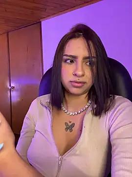 Hilary pinkk online show from 03/02/26, 07:48