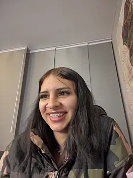 Hilary pinkk online show from 11/20/25, 02:56