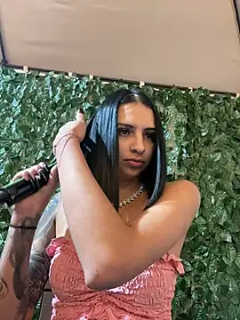 Hilary pinkk online show from 01/13/26, 11:30