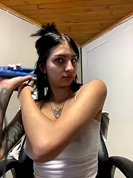 Hilary pinkk online show from 10/22/25, 01:27