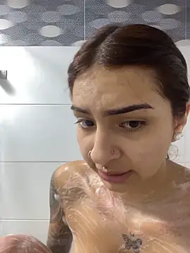 Hilary pinkk online show from 03/11/26, 03:22