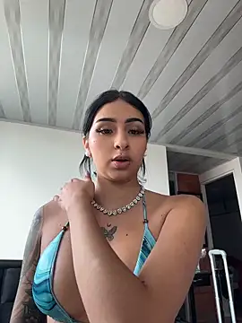 Hilary pinkk online show from 05/18/26, 08:13