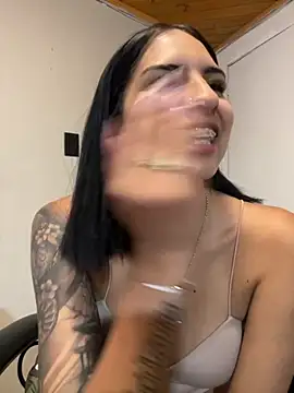 Hilary pinkk online show from 10/29/25, 03:16