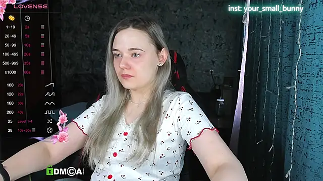 Your small bunny online show from 10/19/25, 02:58