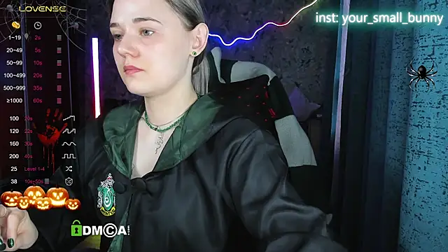 Your small bunny online show from 11/01/25, 02:07