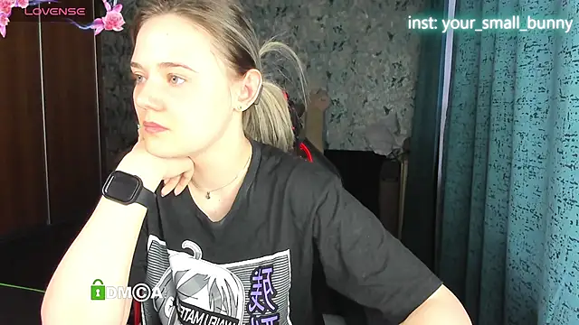 Your small bunny online show from 11/08/25, 02:04