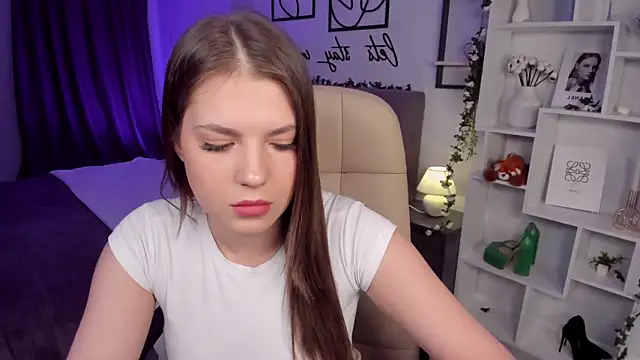 Snapshot of BellaSweetHeart chatting on 06/08/26, 06:52 BellaSweetHeart online show from 06/08/26, 06:52