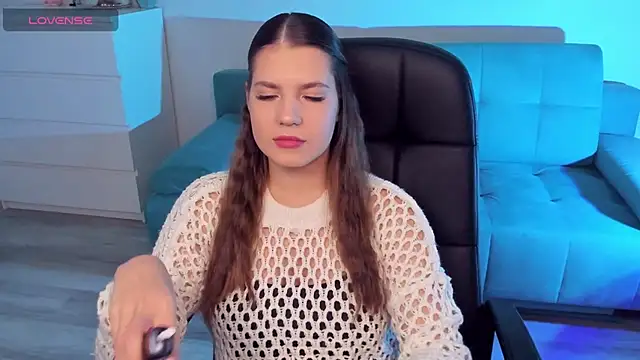 BellaSweetHeart online show from 10/25/25, 04:18