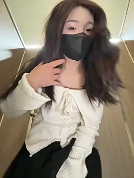 Snapshot of Xixi-Gala chatting on 04/11/26, 04:20 Xixi-Gala online show from 04/11/26, 04:20