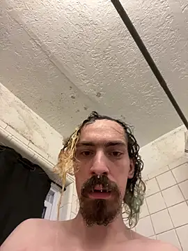 Snapshot of tallnerdyguy chatting on 02/17/26, 11:46 tallnerdyguy online show from 02/17/26, 11:46