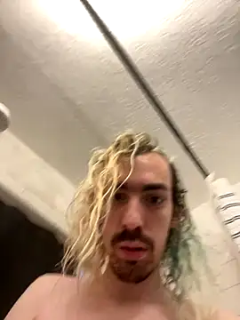 tallnerdyguy online show from 10/28/25, 10:31