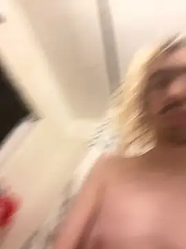 tallnerdyguy online show from 10/24/25, 10:20