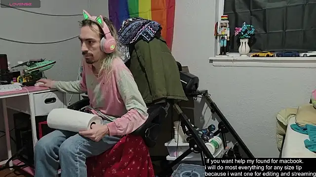 tallnerdyguy online show from 11/07/25, 03:11