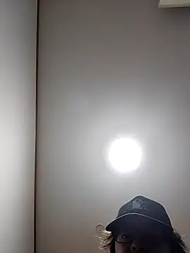 Snapshot of SAITO-YASUYUKI7 chatting on 03/08/25, 06:32 SAITO-YASUYUKI7 online show from 03/08/25, 06:32