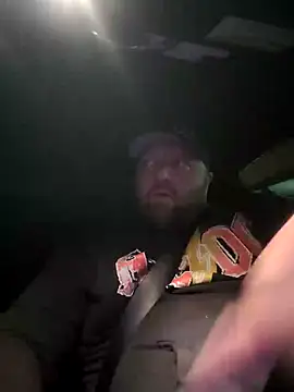 Snapshot of Strong_Bear89 chatting on 01/14/25, 12:33 Strong Bear89 online show from 01/14/25, 12:33