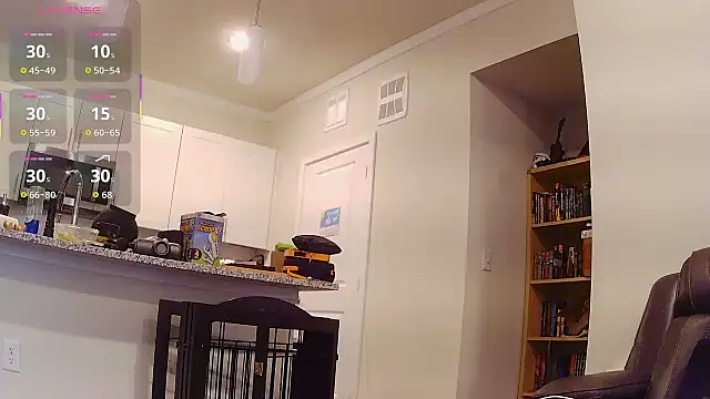 Snapshot of Strong_Bear89 chatting on 09/22/25, 12:55 Strong Bear89 online show from 09/22/25, 12:55