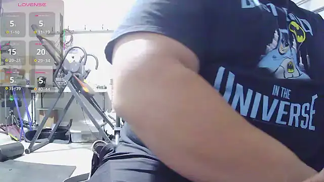 Strong Bear89 online show from 04/20/26, 05:47