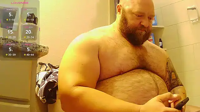 Strong Bear89 online show from 05/06/26, 06:12