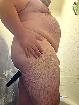 Snapshot of Strong_Bear89 chatting on 09/26/25, 02:18 Strong Bear89 online show from 09/26/25, 02:18