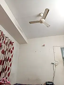 Tisha-01 online show from 11/29/25, 03:39