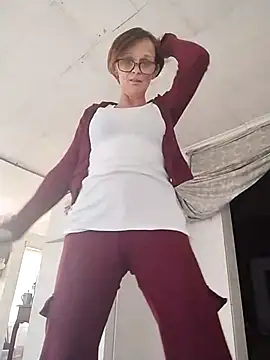 ivylee31 online show from 11/28/25, 05:46