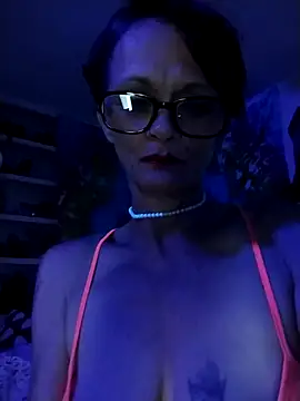 ivylee31 online show from 04/14/26, 04:17