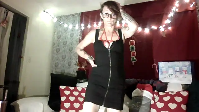 ivylee31 online show from 12/19/25, 12:03