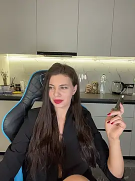 CurlyLara online show from 02/26/26, 06:30