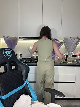 CurlyLara online show from 02/22/26, 12:29