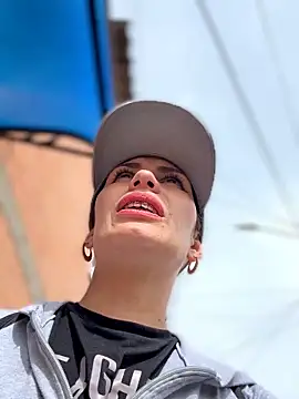 Alysson-- online show from 04/08/26, 01:56