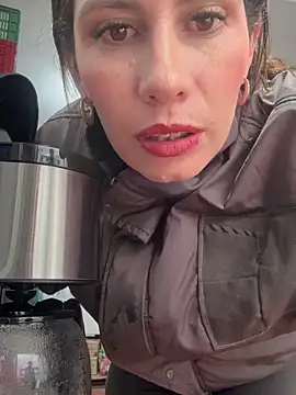 Alysson-- online show from 10/08/25, 03:35