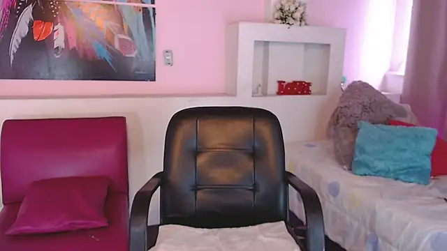 lunoxx  online show from 02/05/25, 03:31