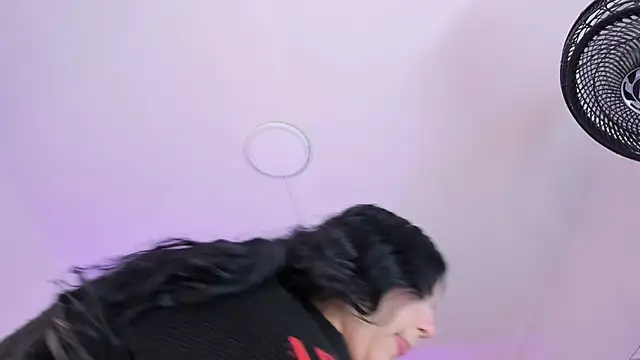 AmberiniHoffman online show from 10/27/25, 12:06