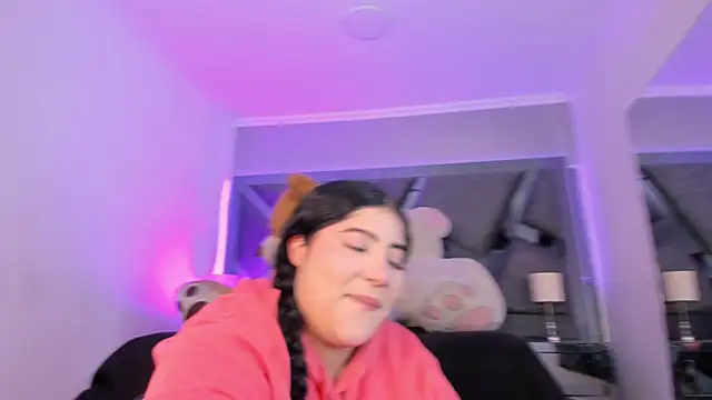 AmberiniHoffman online show from 11/16/25, 11:26