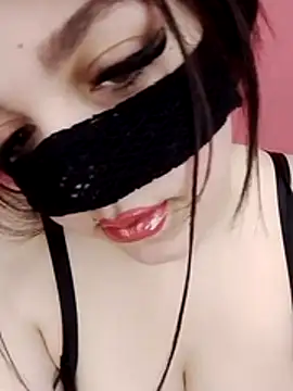 Snapshot of sexy-mariya chatting on 05/11/26, 04:04 sexy-mariya online show from 05/11/26, 04:04