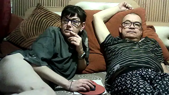 Snapshot of AlanaLaDream chatting on 10/04/25, 05:58 AlanaLaDream online show from 10/04/25, 05:58